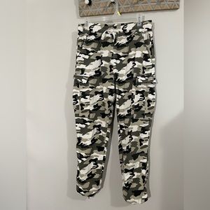 Streetwear Society - Women’s Cargo Pants LARGE (2 Pairs)